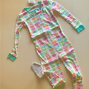 NWT/ by Lamaze . 5T Macarons  multicolor Kids Pajamas 100% pure Organic Cotton